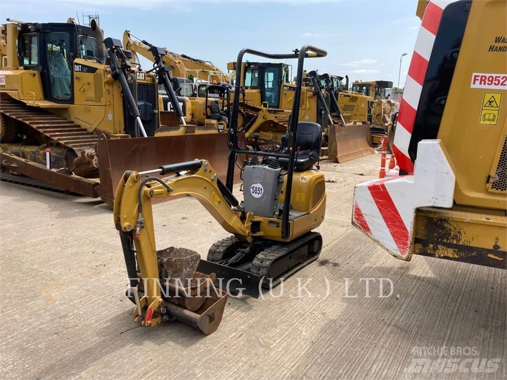 CAT 300.9D Pelle sur chenilles