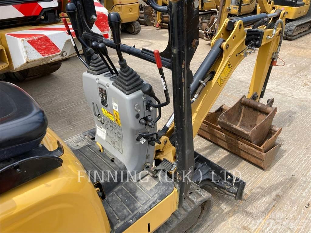 CAT 300.9D Pelle sur chenilles