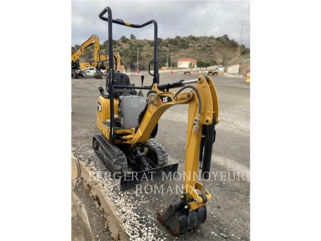 CAT 300.9D Pelle sur chenilles