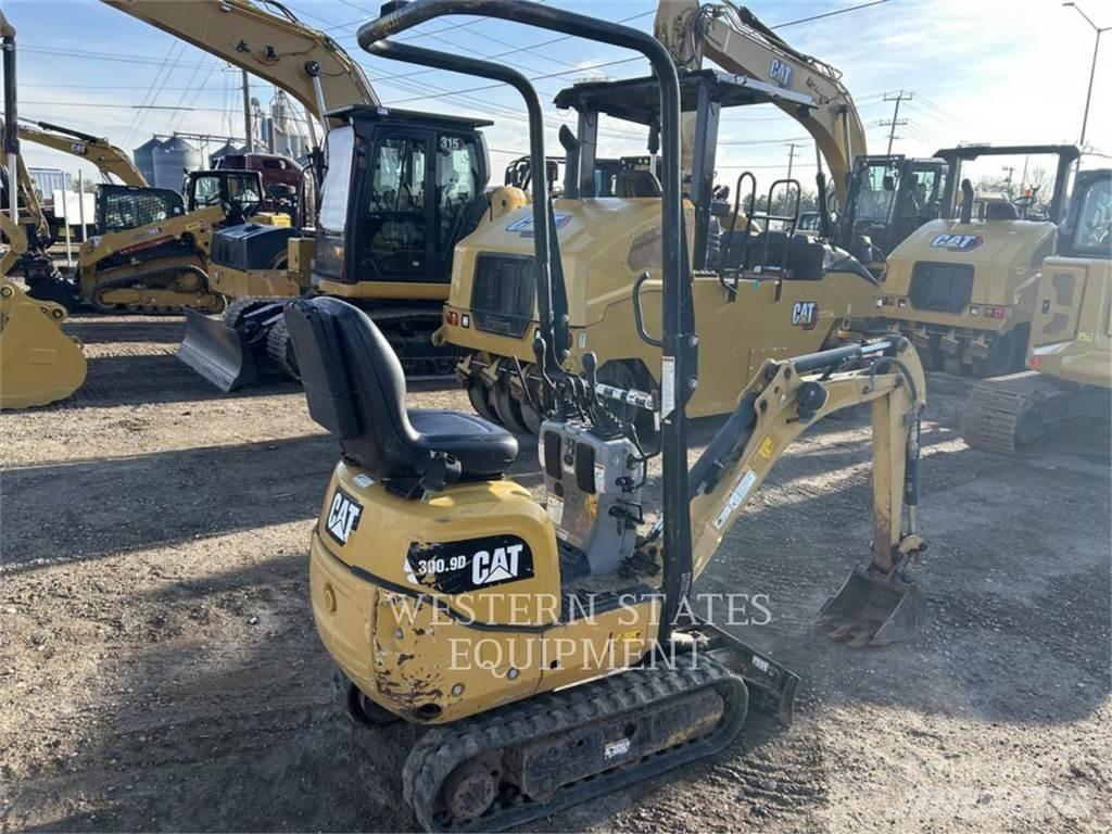 CAT 300.9D Pelle sur chenilles