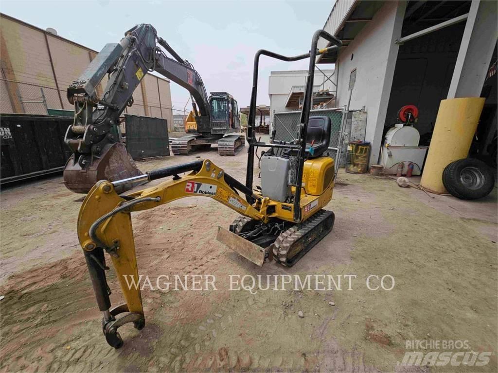 CAT 300.9D Pelle sur chenilles