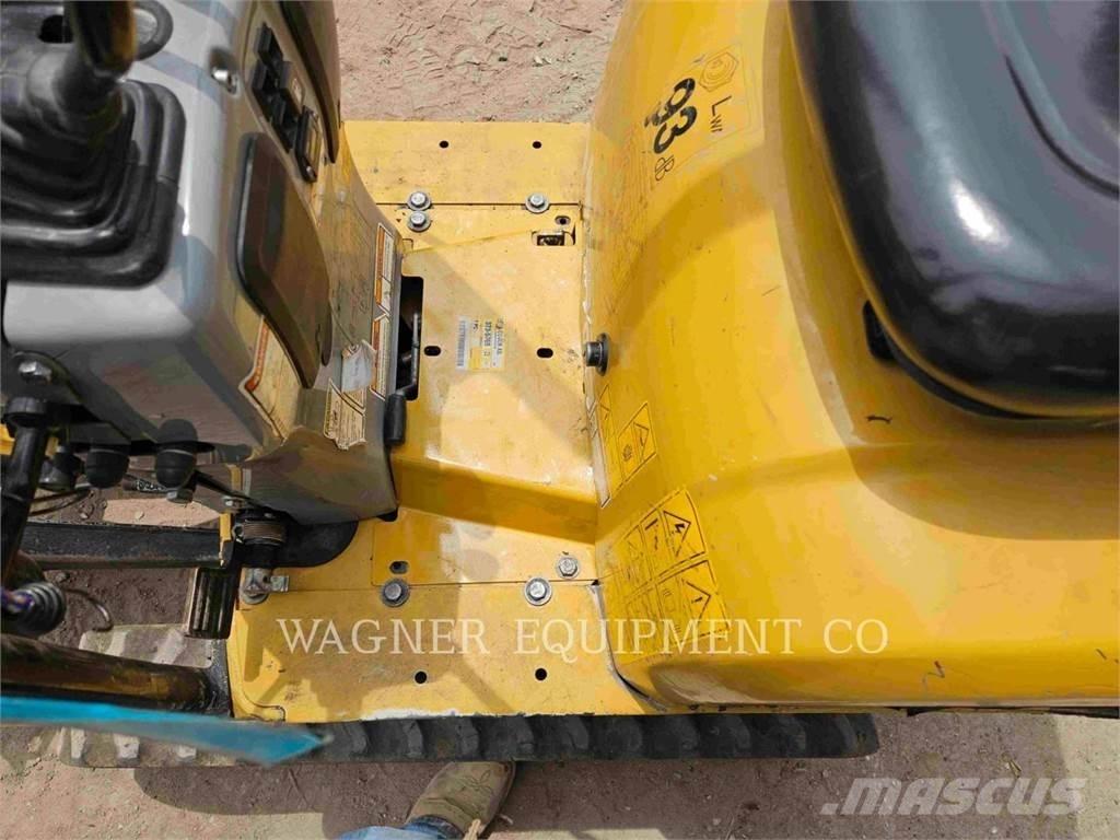 CAT 300.9D Pelle sur chenilles