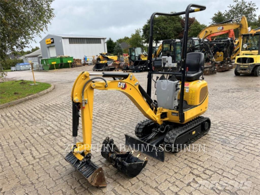 CAT 300.9D Pelle sur chenilles