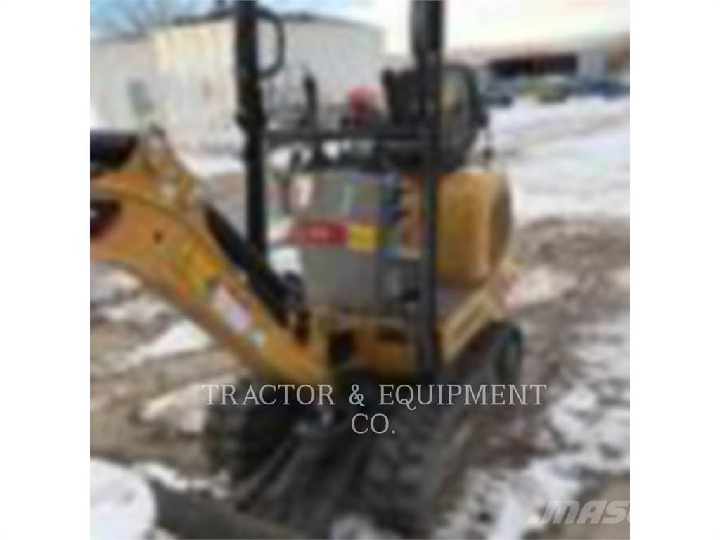 CAT 300.9D Pelle sur chenilles