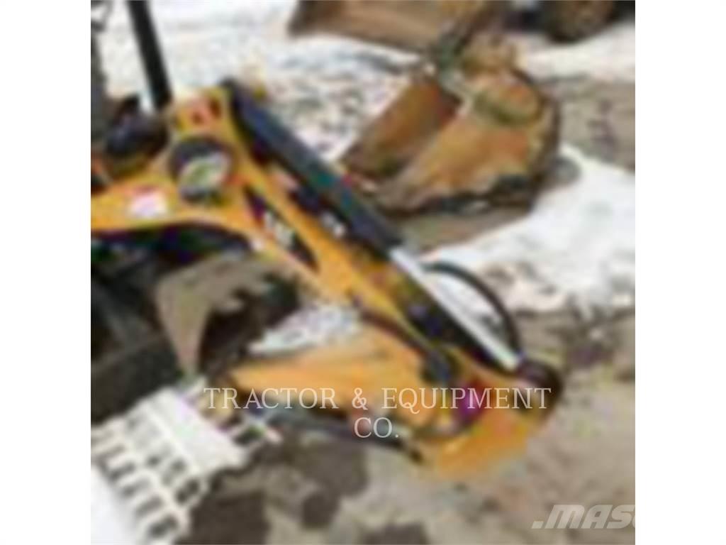 CAT 300.9D Pelle sur chenilles