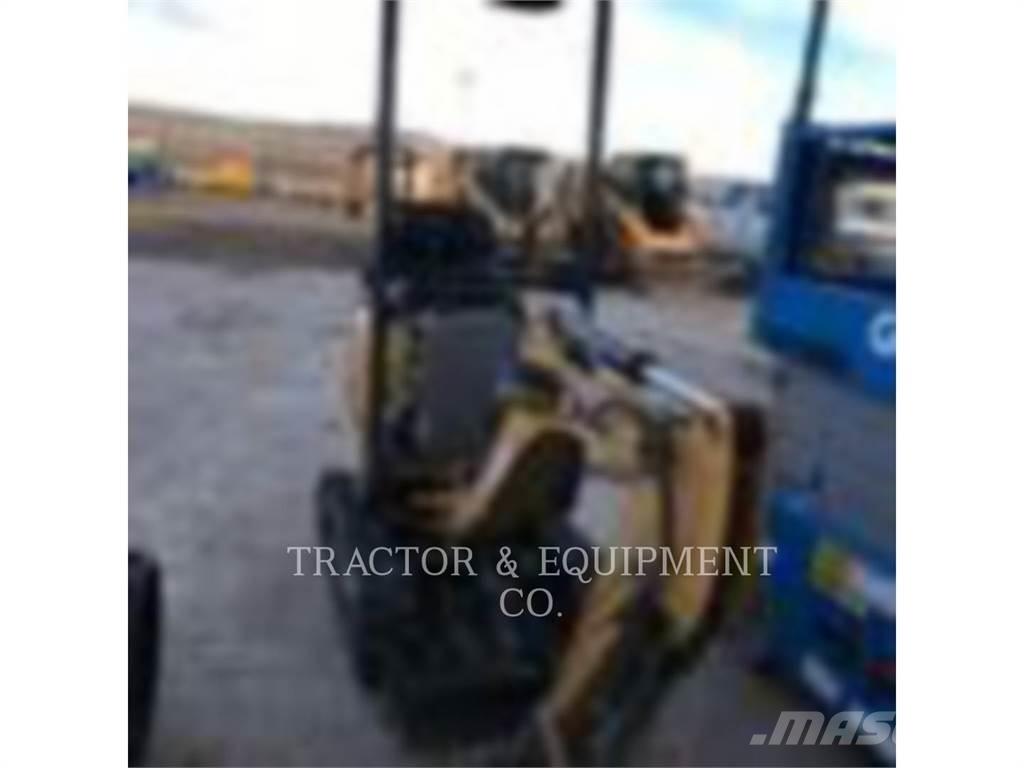 CAT 300.9D Pelle sur chenilles