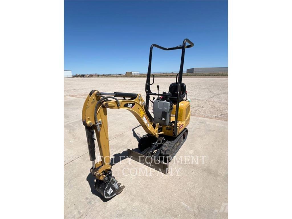 CAT 300.9DSO Pelle sur chenilles