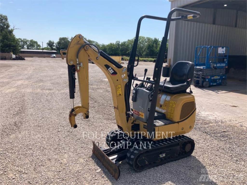CAT 300.9DSO Pelle sur chenilles