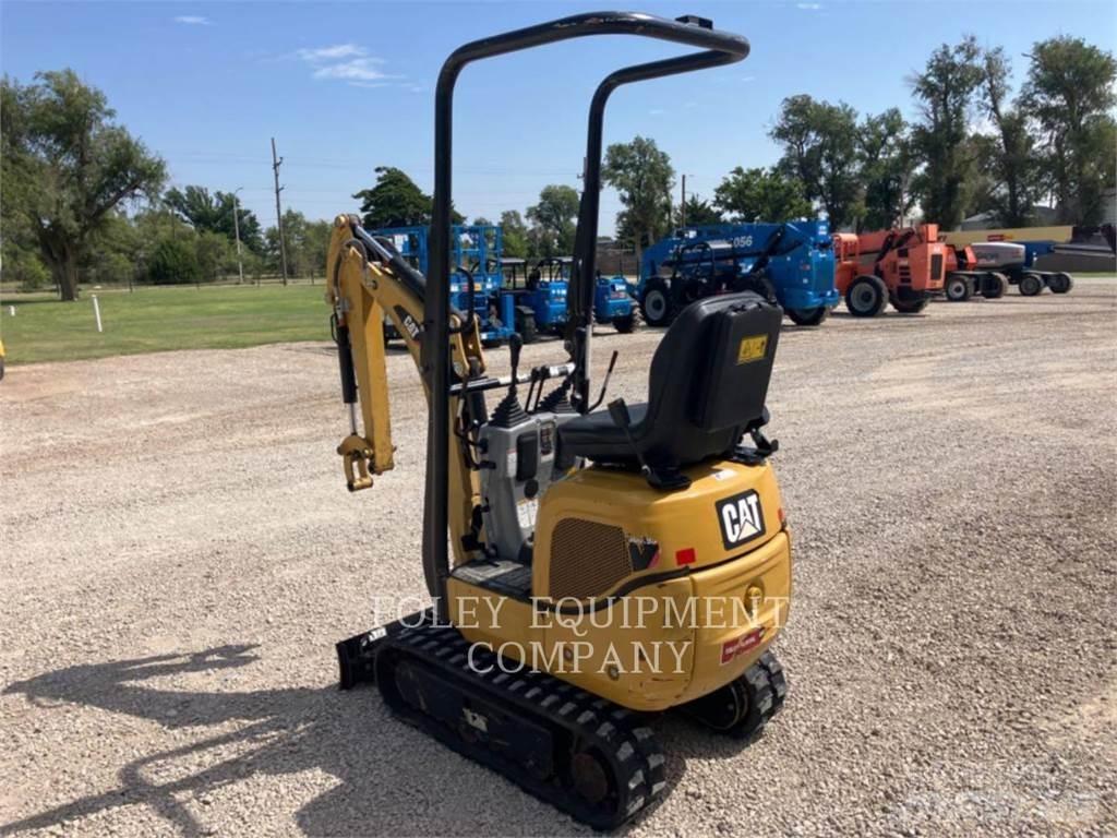 CAT 300.9DSO Pelle sur chenilles
