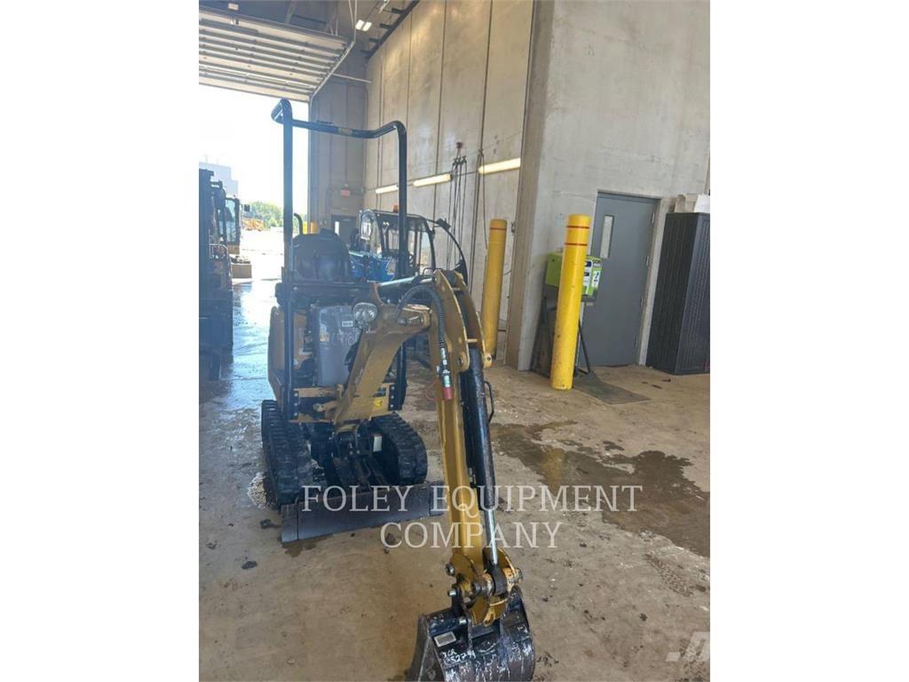 CAT 300.9DSO Pelle sur chenilles