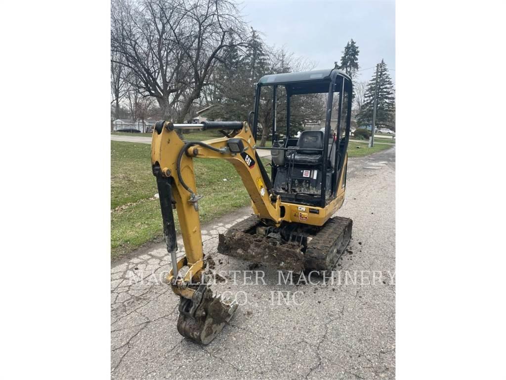 CAT 301.4C Pelle sur chenilles