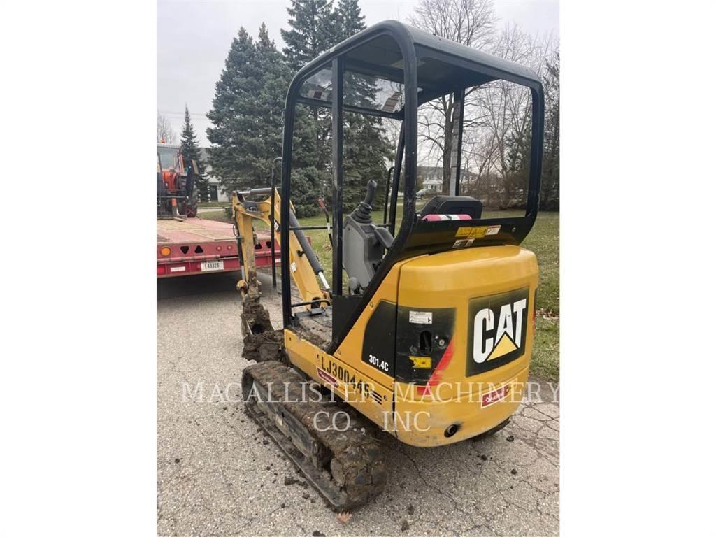 CAT 301.4C Pelle sur chenilles