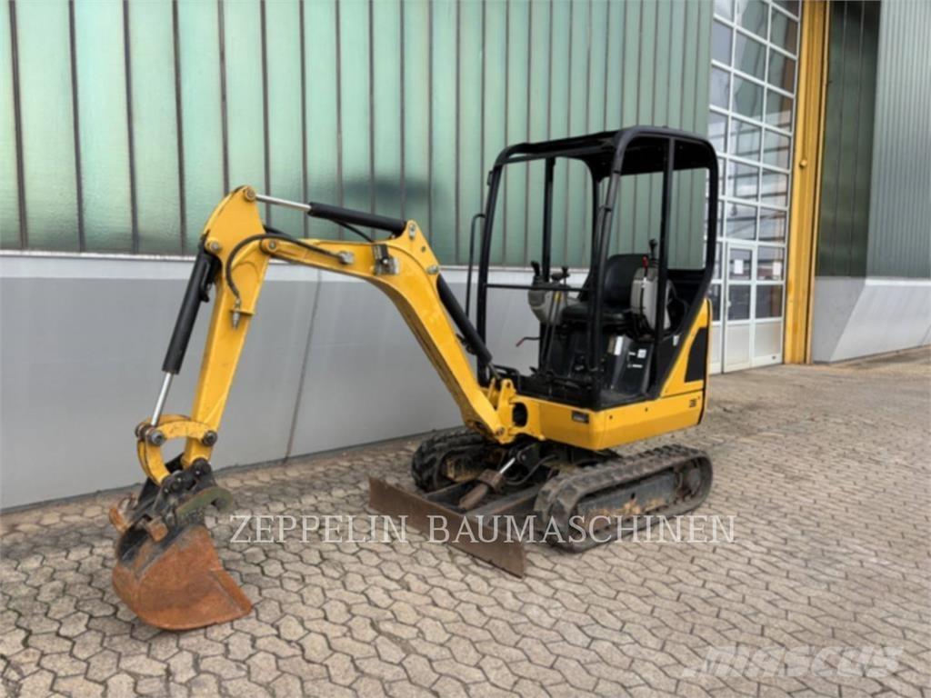 CAT 301.4C Pelle sur chenilles