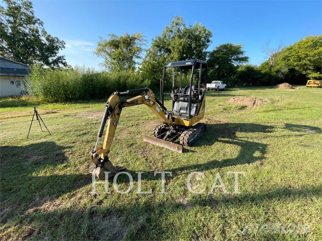 CAT 301.4C Pelle sur chenilles