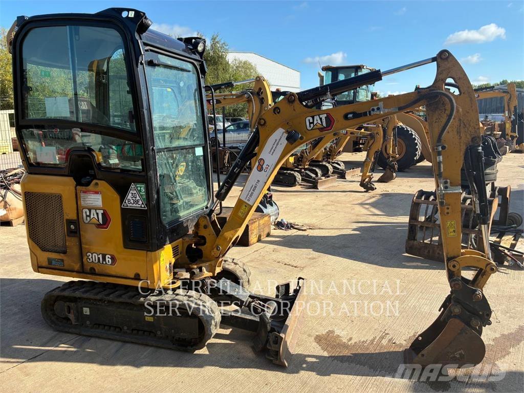CAT 301.6-05 Pelle sur chenilles