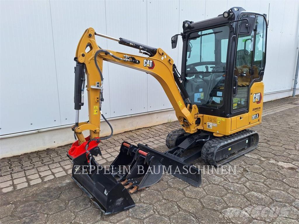CAT 301.6-05A Pelle sur chenilles