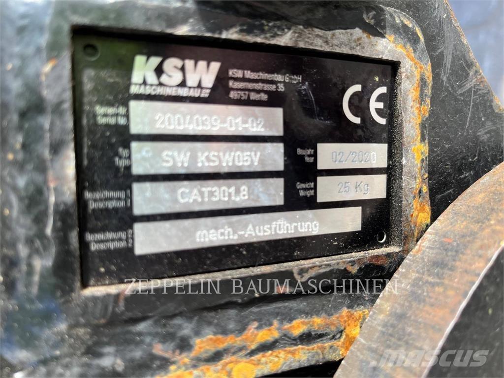 CAT 301.6-05A Pelle sur chenilles