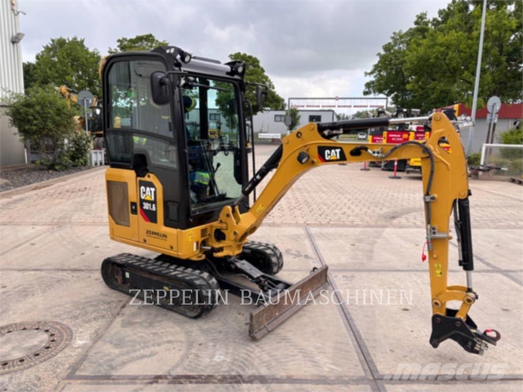 CAT 301.6-05A Pelle sur chenilles