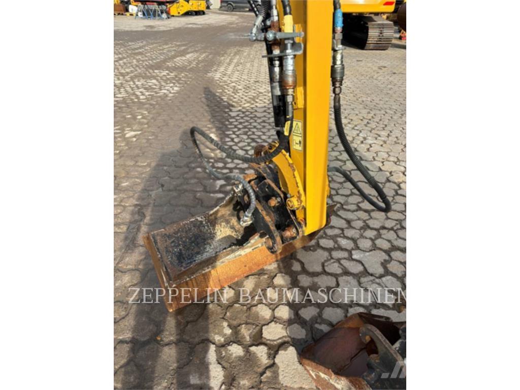 CAT 301.6-05A Pelle sur chenilles