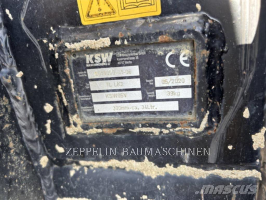 CAT 301.6-05A Pelle sur chenilles