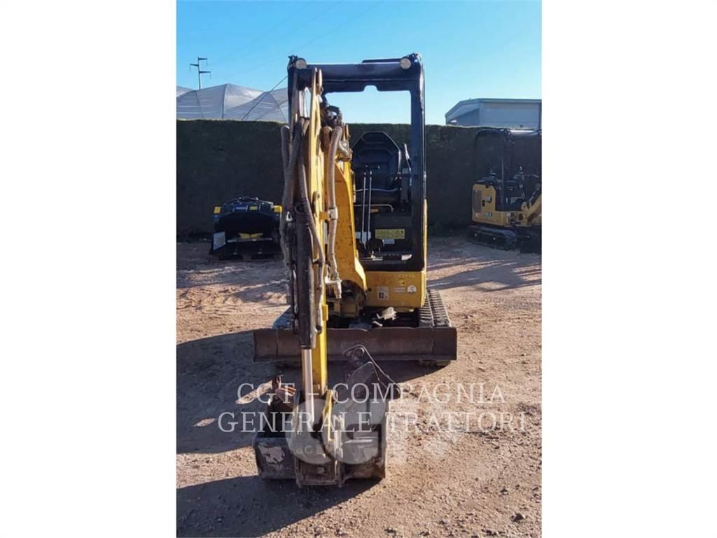 CAT 301.7 Pelle sur chenilles