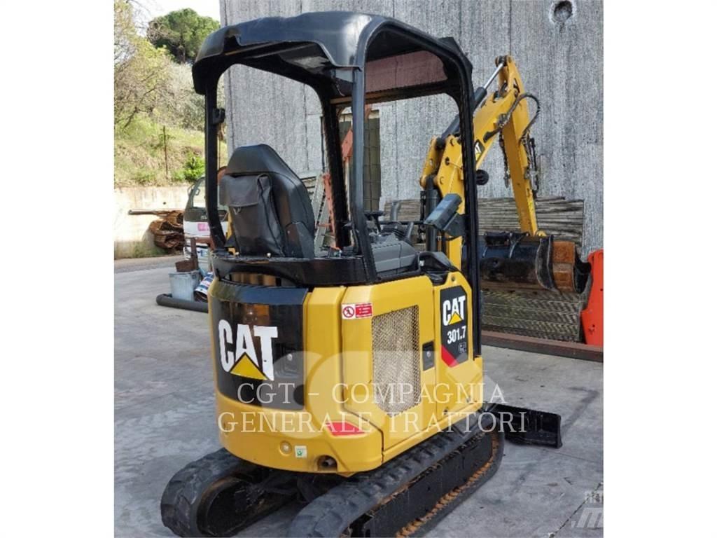 CAT 301.7 Pelle sur chenilles