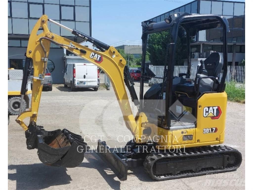 CAT 301.7 Pelle sur chenilles