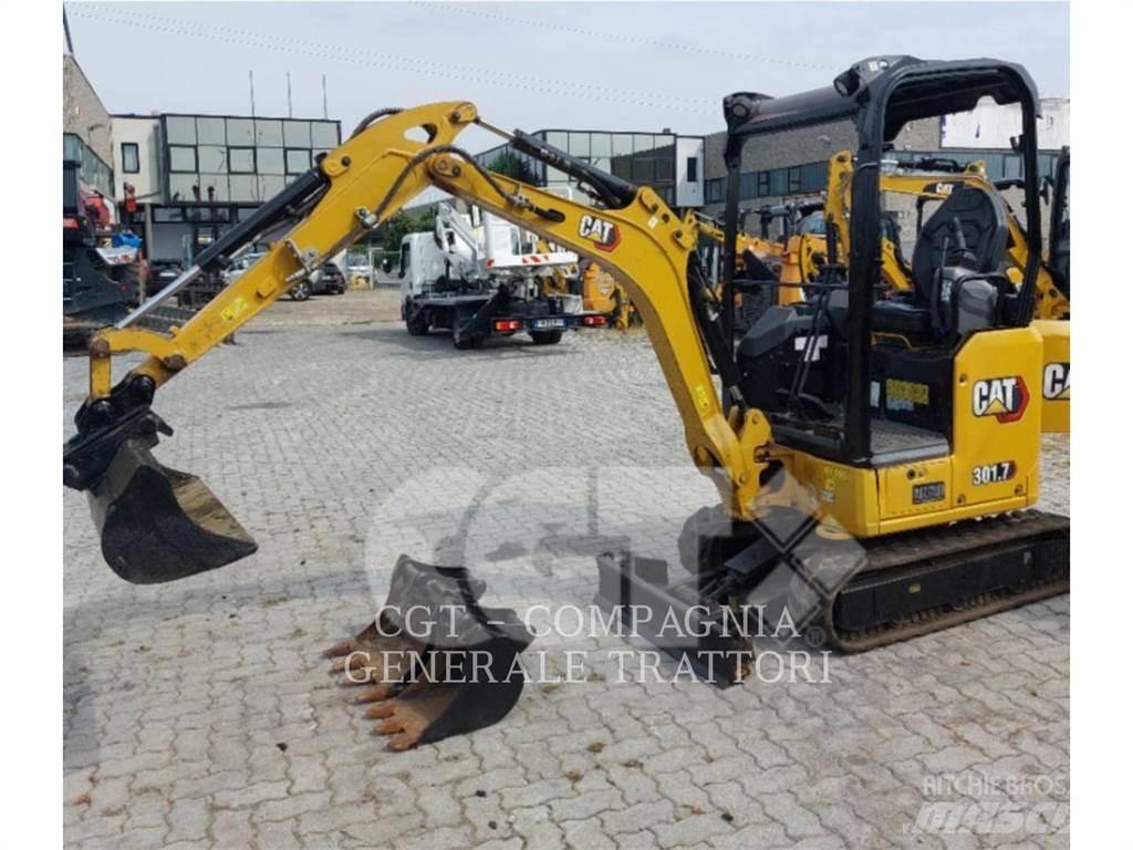 CAT 301.7 Pelle sur chenilles