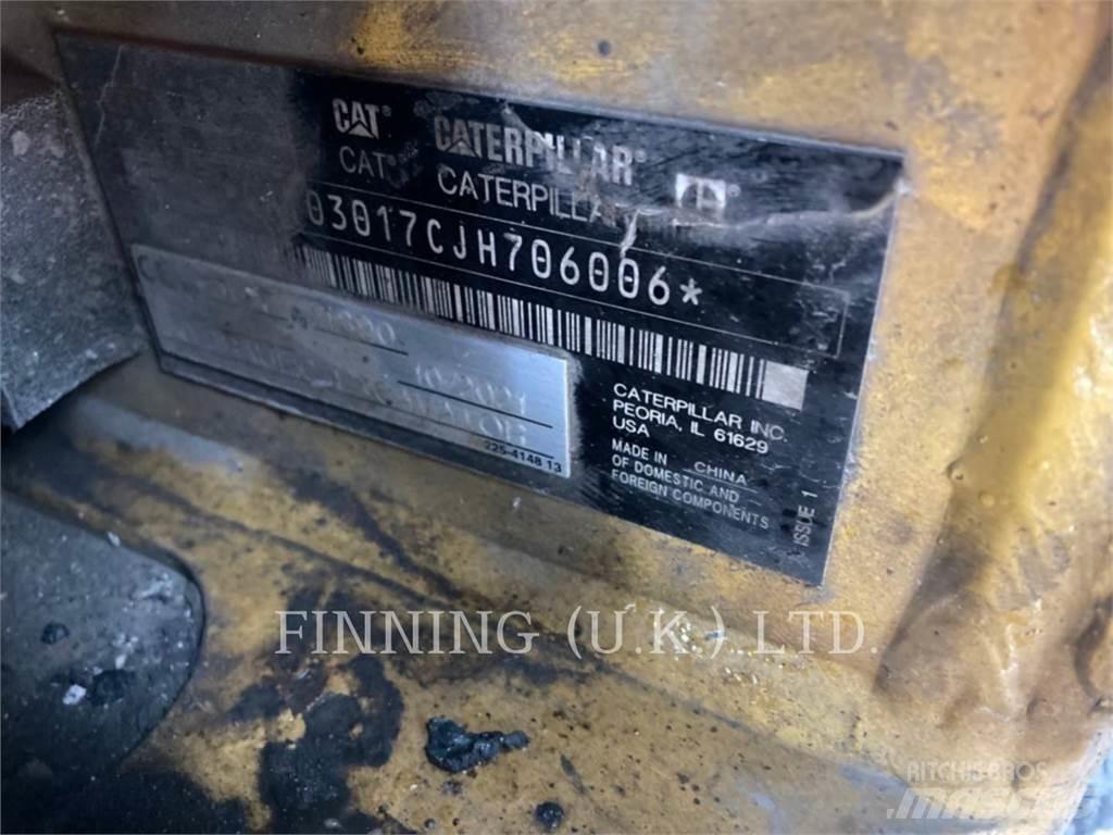 CAT 301.7 Pelle sur chenilles
