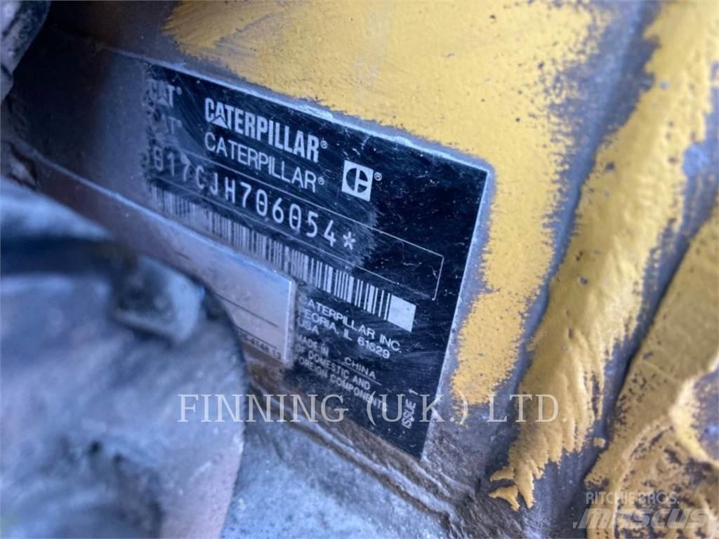 CAT 301.7 Pelle sur chenilles