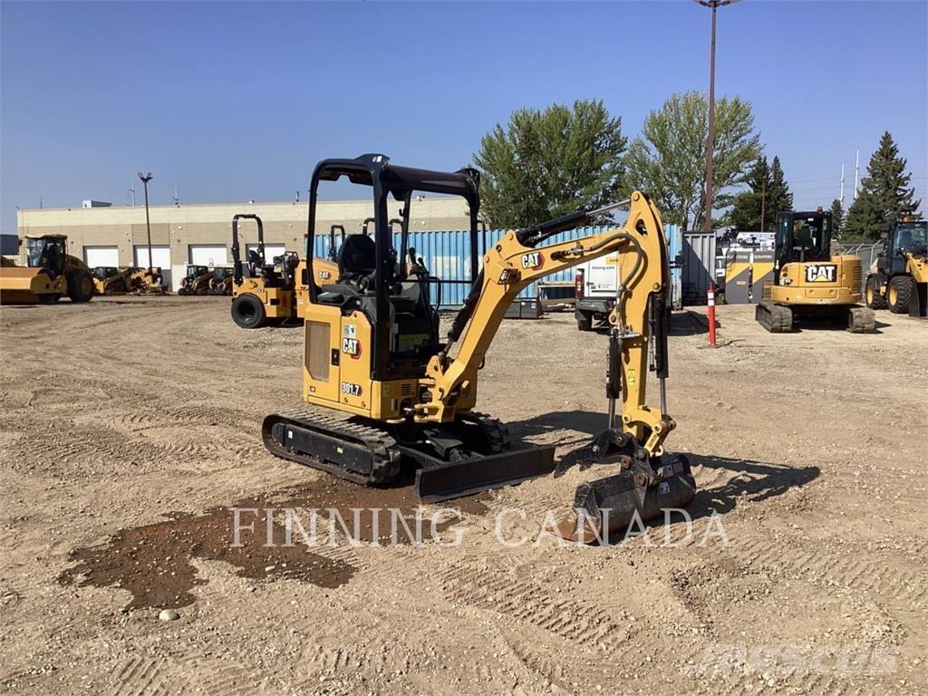 CAT 301.7 Pelle sur chenilles