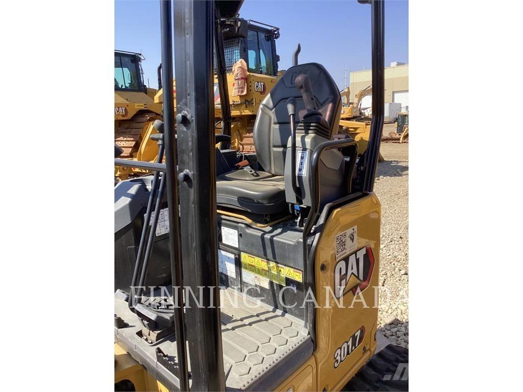 CAT 301.7 Pelle sur chenilles