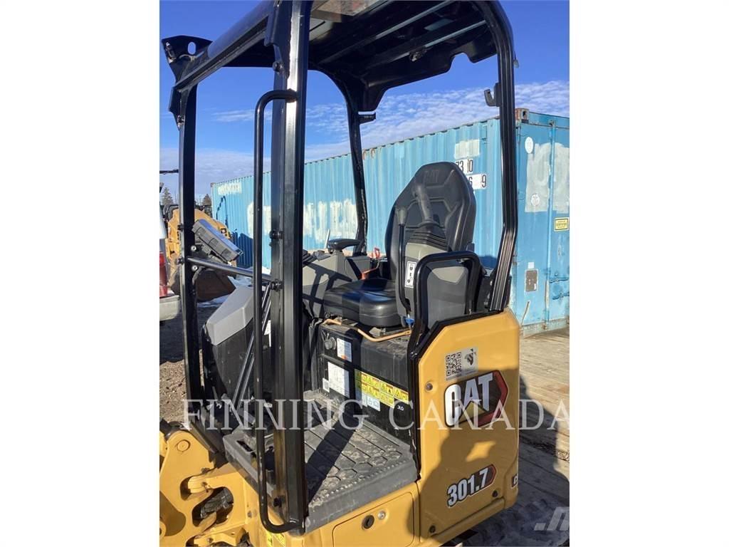 CAT 301.7-05 Pelle sur chenilles