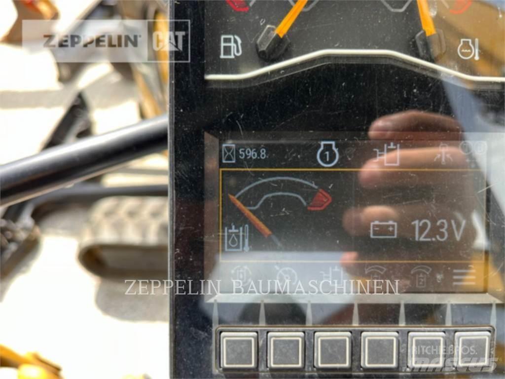 CAT 301.7-05A Pelle sur chenilles