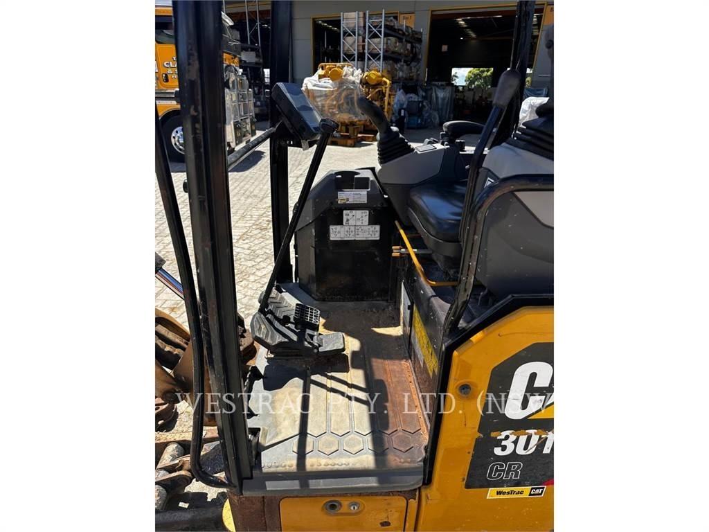 CAT 301.7-05CR Pelle sur chenilles