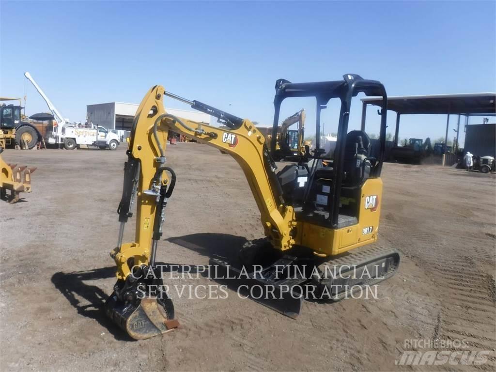CAT 301.7-05CR Pelle sur chenilles