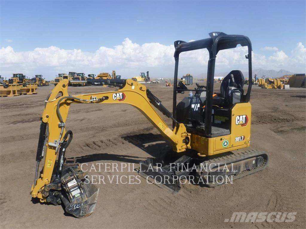 CAT 301.7-05CR Pelle sur chenilles
