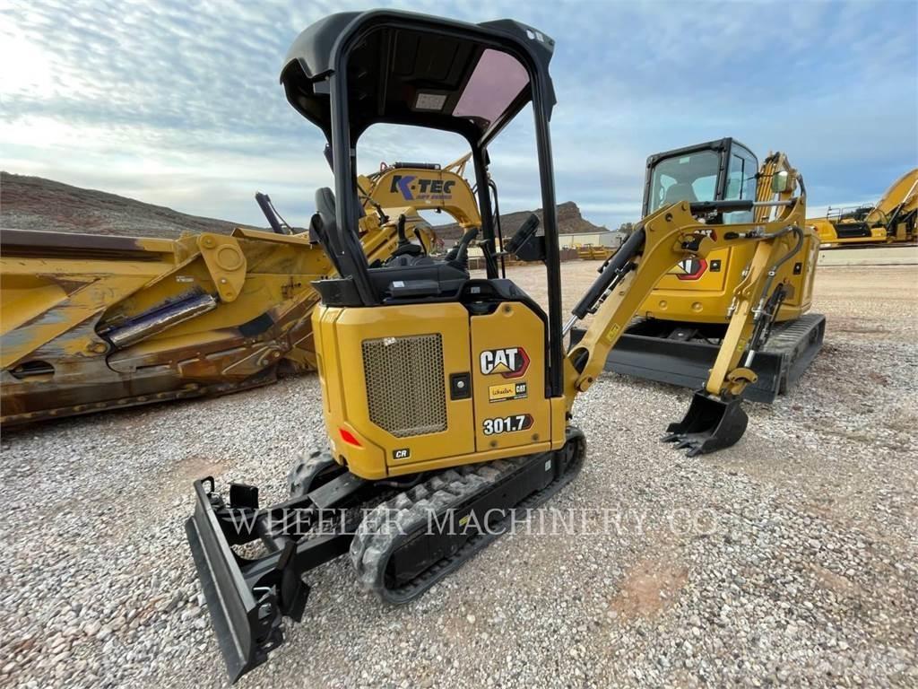 CAT 301.7 C1 Pelle sur chenilles