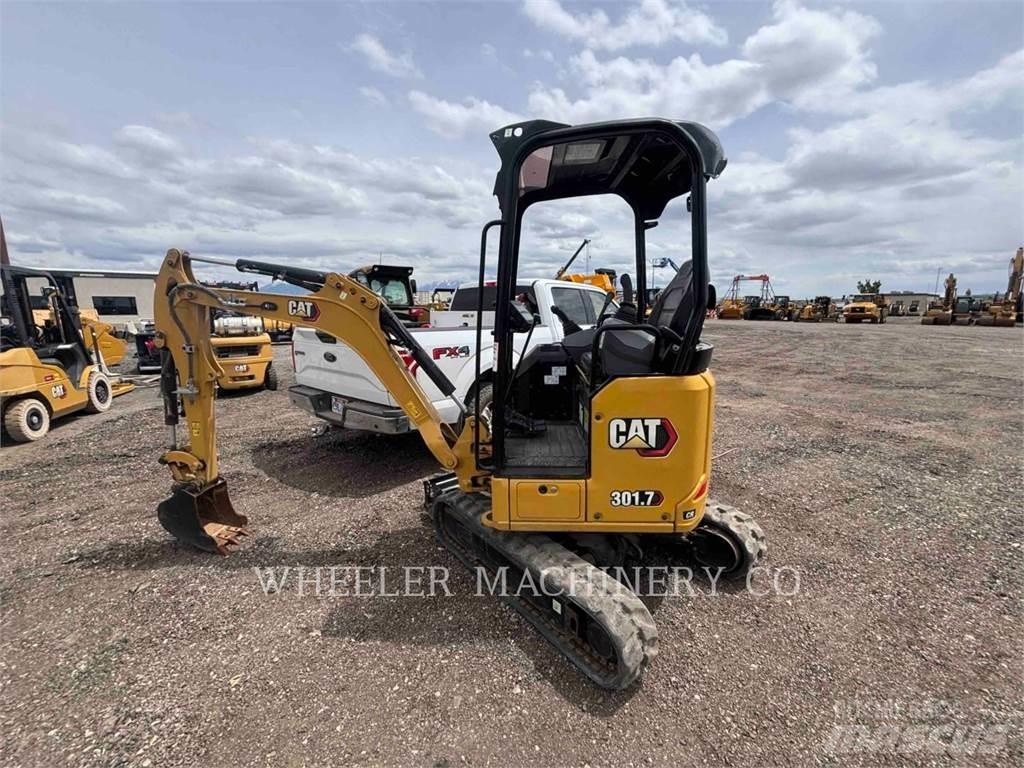 CAT 301.7 C1 Pelle sur chenilles