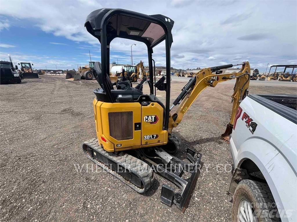 CAT 301.7 C1 Pelle sur chenilles