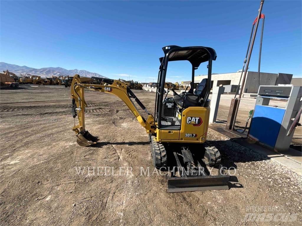 CAT 301.7 C1 Pelle sur chenilles