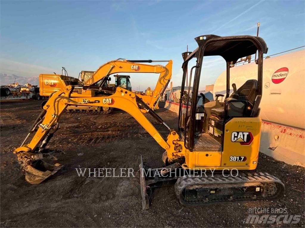 CAT 301.7 C1TH Pelle sur chenilles