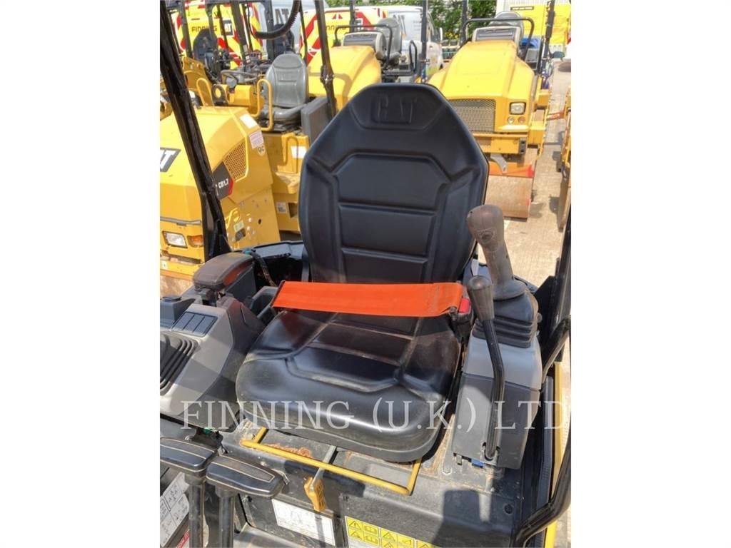 CAT 301.705 Pelle sur chenilles