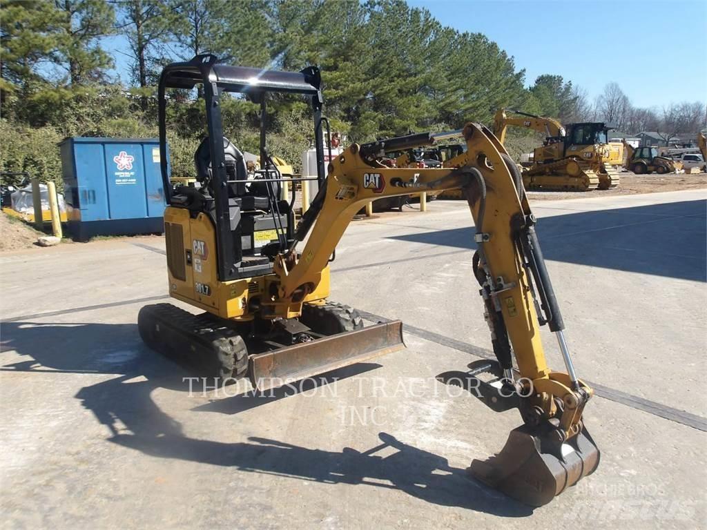 CAT 301.7CR Pelle sur chenilles