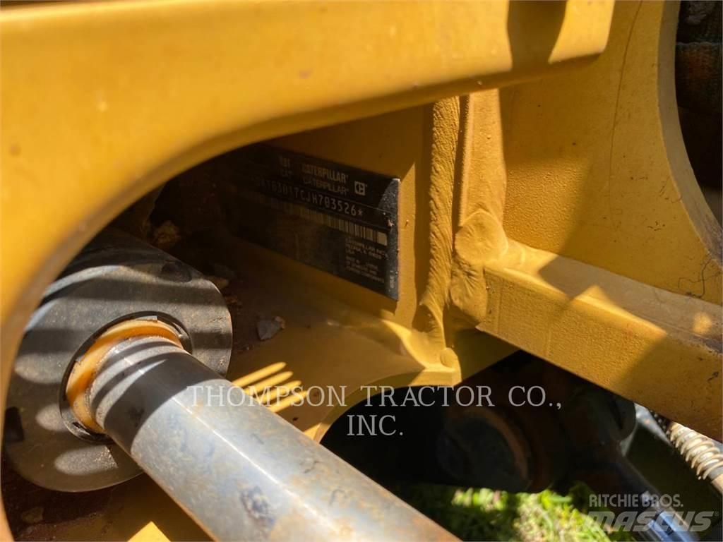 CAT 301.7CR Pelle sur chenilles