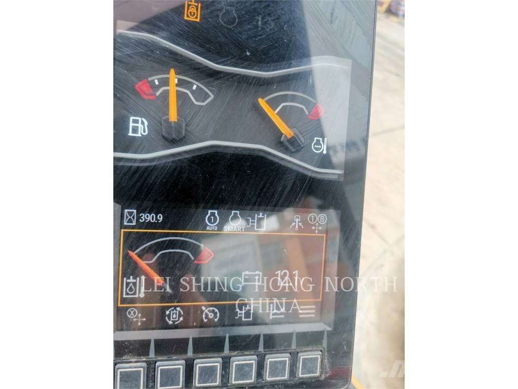 CAT 301.7CR Pelle sur chenilles