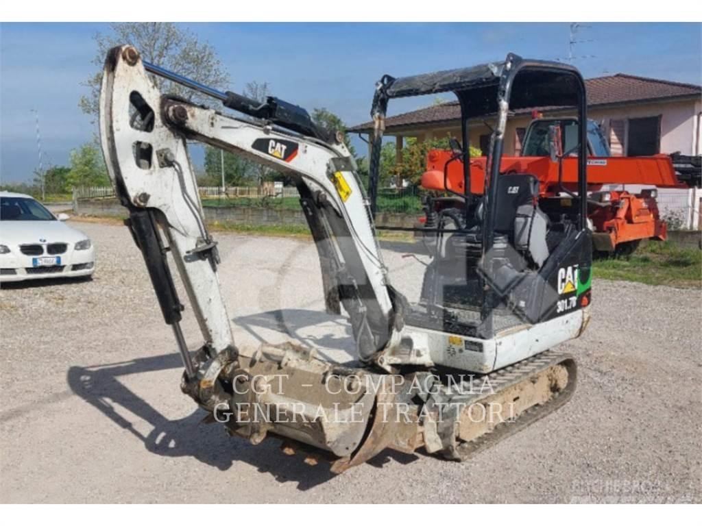 CAT 301.7D Pelle sur chenilles