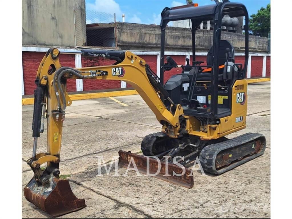 CAT 301.7D Pelle sur chenilles