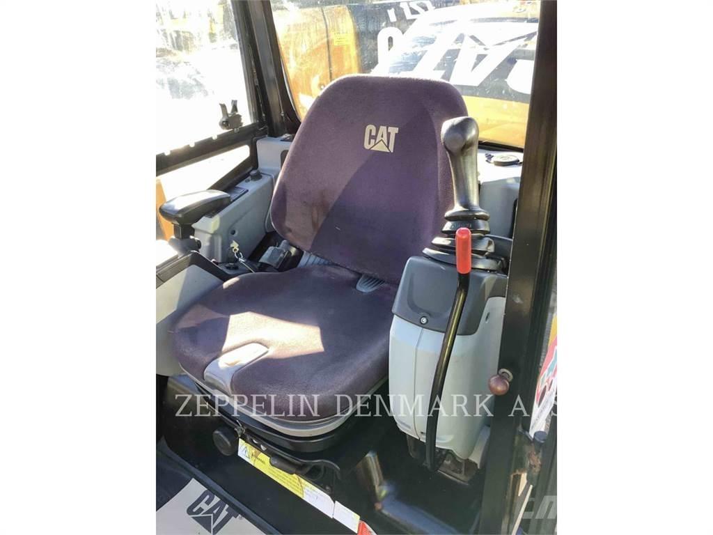 CAT 301.7D Pelle sur chenilles