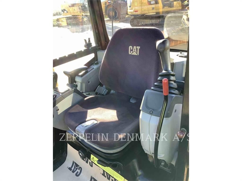 CAT 301.7D Pelle sur chenilles